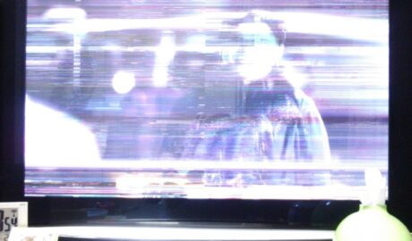 壊れたプラズマTV